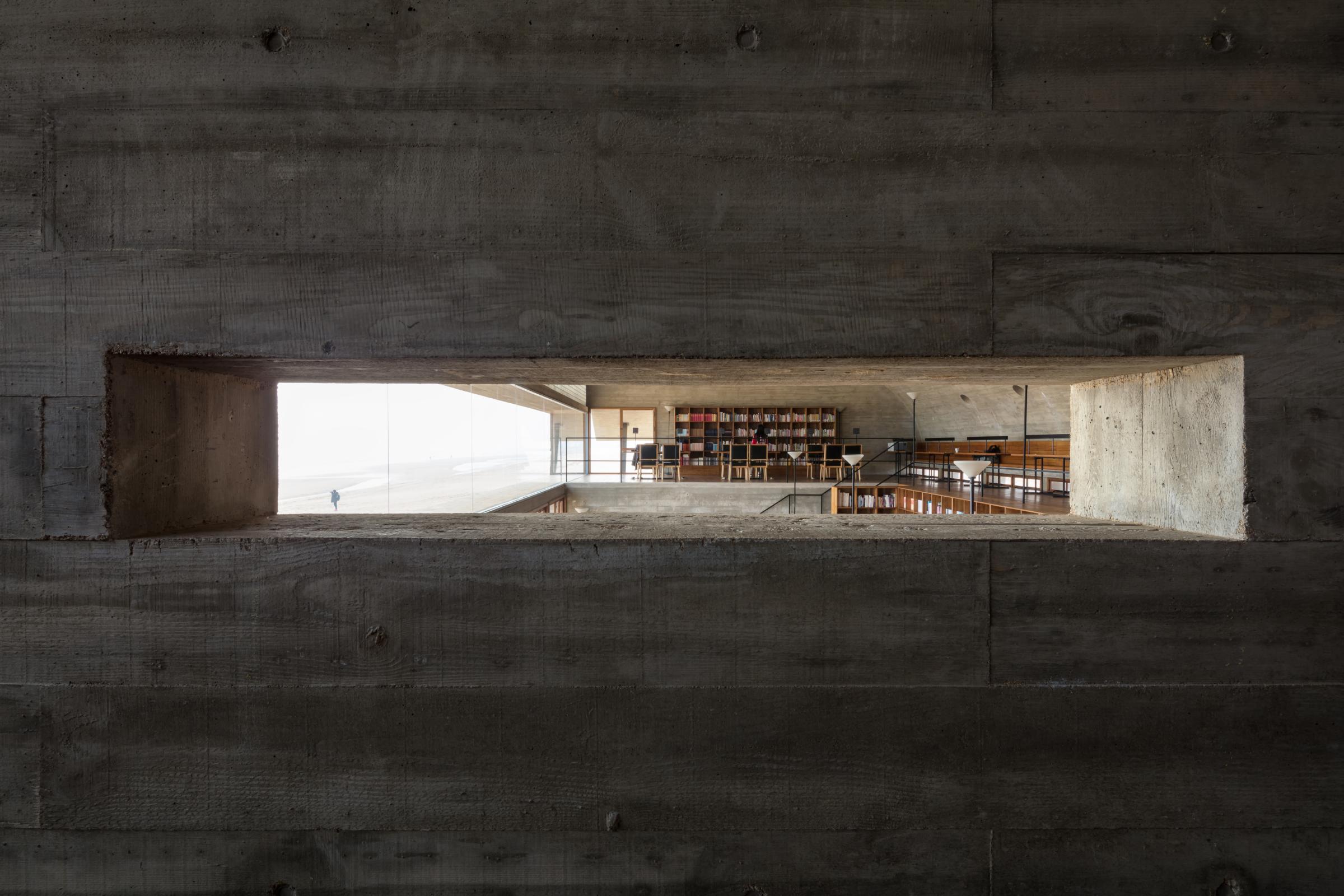 Photograph of Seashore Library, designed by Vector Architects and located in Beidaihe, China